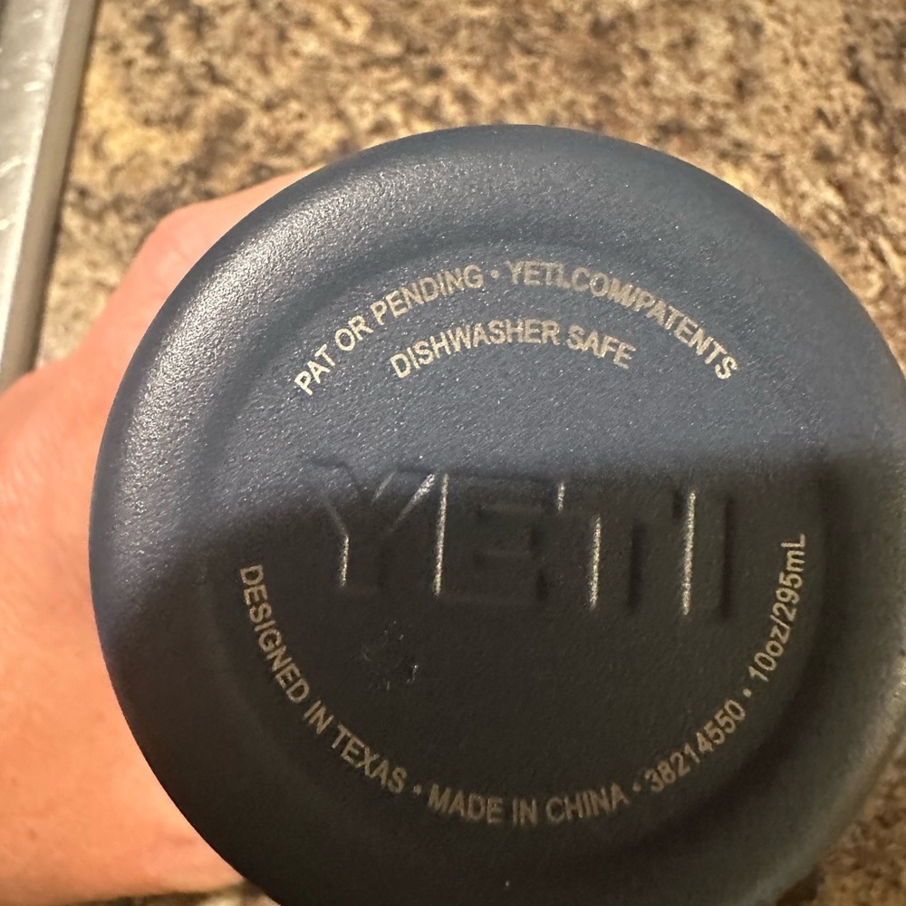 2 YETI Blue Tumblers Both Never used - Picture 2 of 3